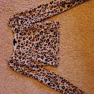 Forever 21 leopard long sleeve crop top